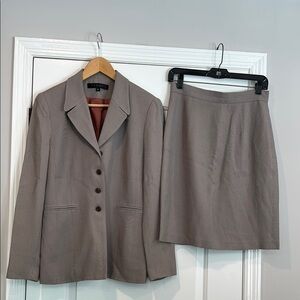 🟠 Versai Womens 2pc Business Suit Size 8
